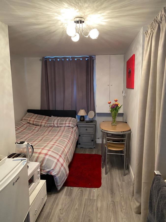 Ali's Place Gasthof Bristol